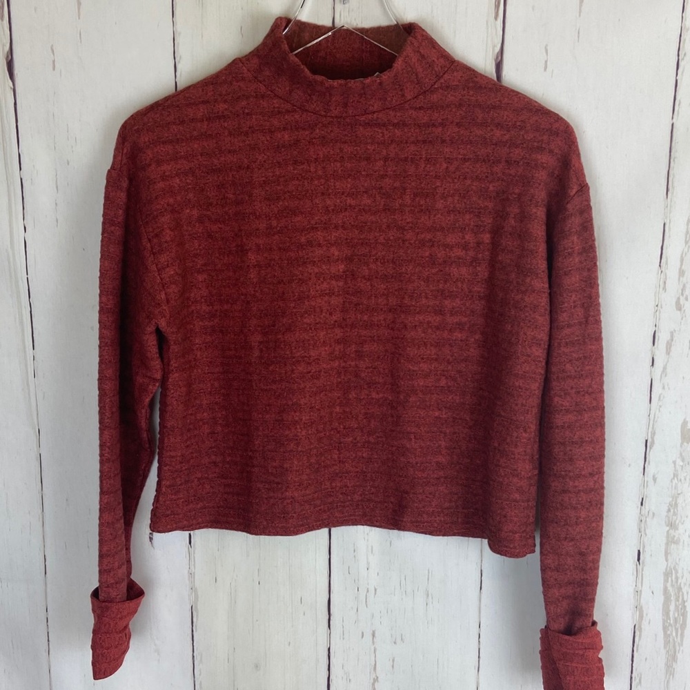 Lush | Red Ribbed Turtleneck L/S Shirt